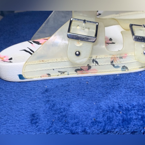 Jessica Simpson Sandals 🩴 - Picture 8 of 13